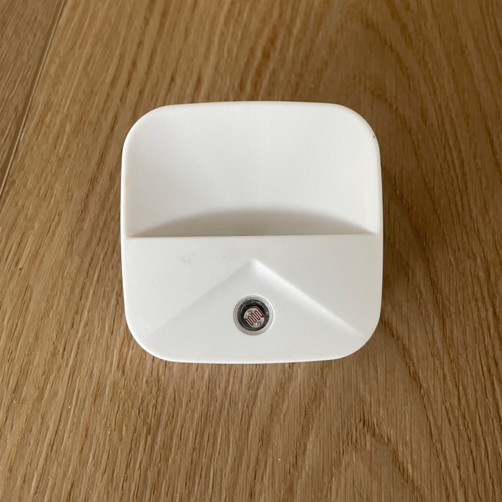 White LED Night Light Set - Picture 2 of 6